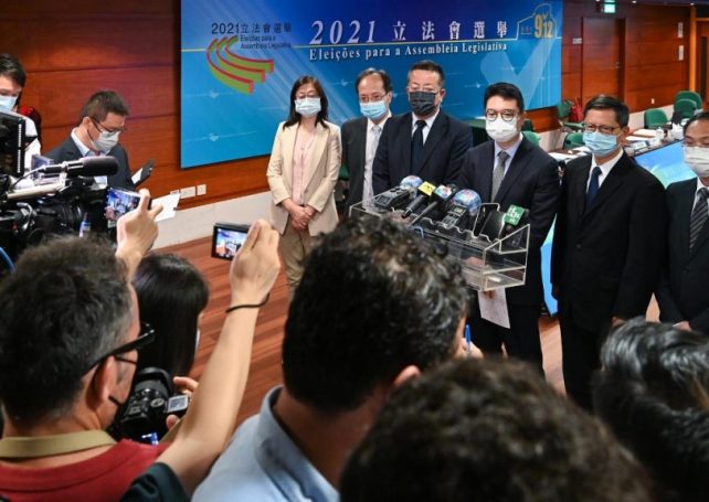 19 Lists vie for 14 seats in autumn direct elections