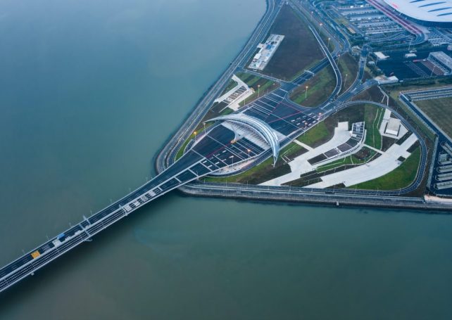 Border reopening in sight as Hong Kong launches compatible health code