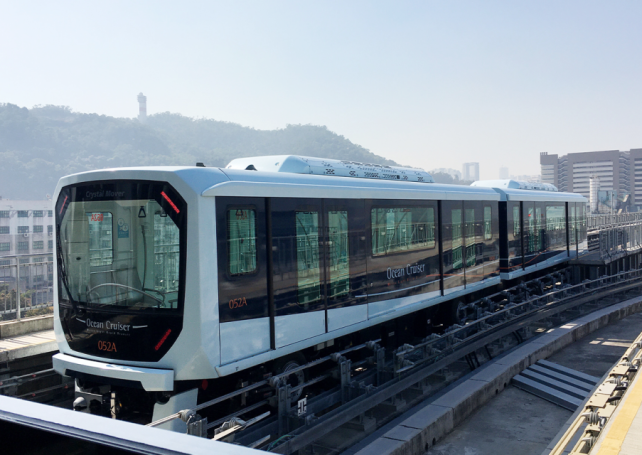 Civic leaders call for LRT to improve service and cut losses