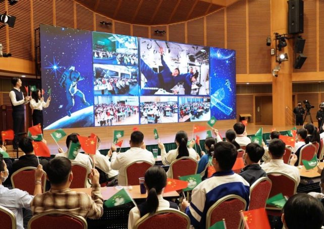 More than 10,000 pupils in Macao thrilled by Tiangong space station livestream