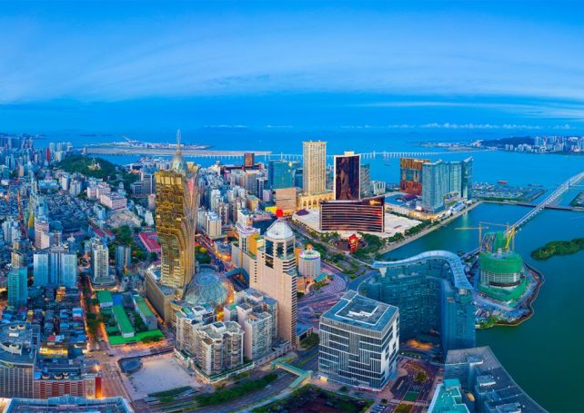 Report finds Macao peninsula’s gaming services trump Cotai’s
