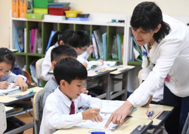 79,000 non-tertiary education students granted free education