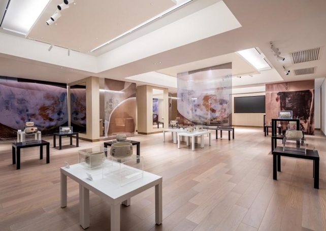 Sands China plans to promote local budding artists with its art gallery