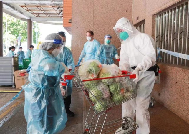 Covid-19 cases hit 852; more than two-thirds of new cases found in community