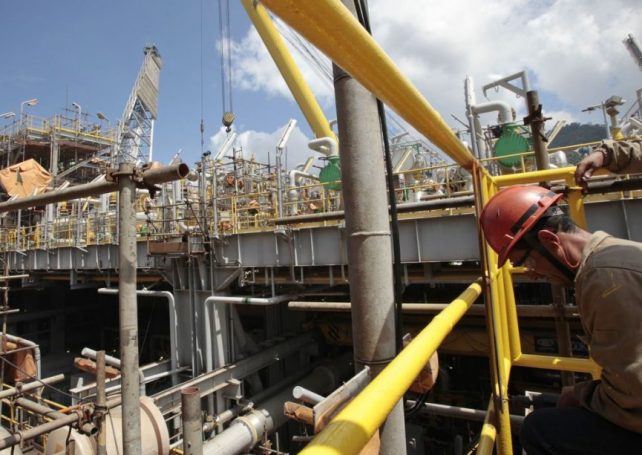 Brazilian and Angolan oil supplies to China experience sharp fall