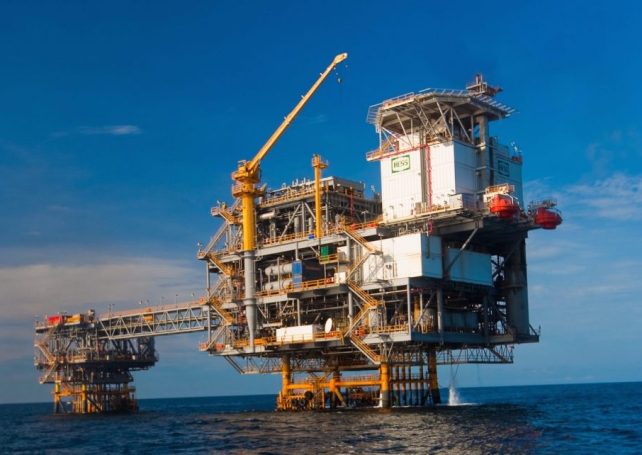 China Railways negotiating US$450 million oil refinery in Equatorial Guinea