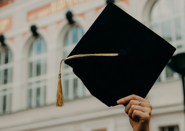 Macao university graduates call for ‘one-stop’ employment support platform