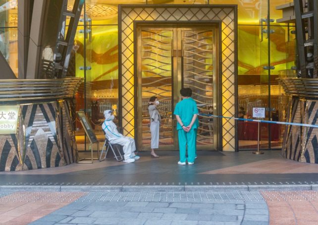 SJM promises to take care of 500 guests and staff in locked-down Grand Lisboa Hotel