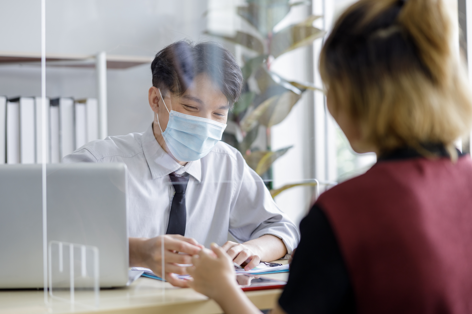 Macao electricity, water and phone companies adjust customer service arrangements