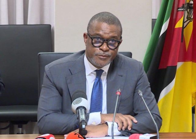 Mozambique to ship first Rovuma basin LNG by end of October