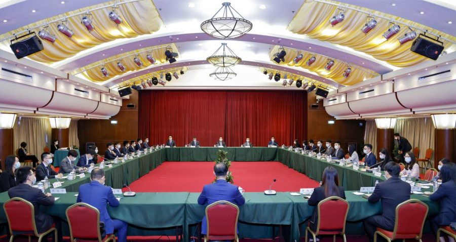All-China Youth Federation members put forward suggestions for CE’s policy address