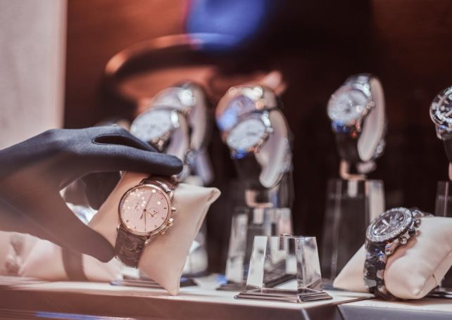 Jewellery shop watch thief nabbed after hectic evening chase through ZAPE