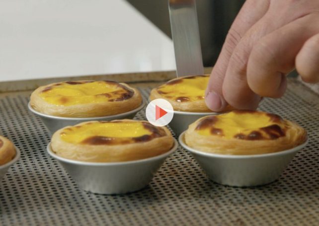 Taste the differences between Macao and Portuguese egg tarts