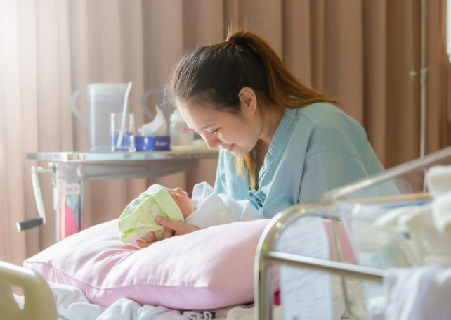 Mothers at public hospital can now breastfeed their newborns in same room