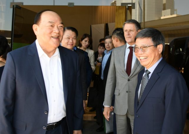 Ho Iat Seng begins his visit to Portugal by attending a top-level business conference