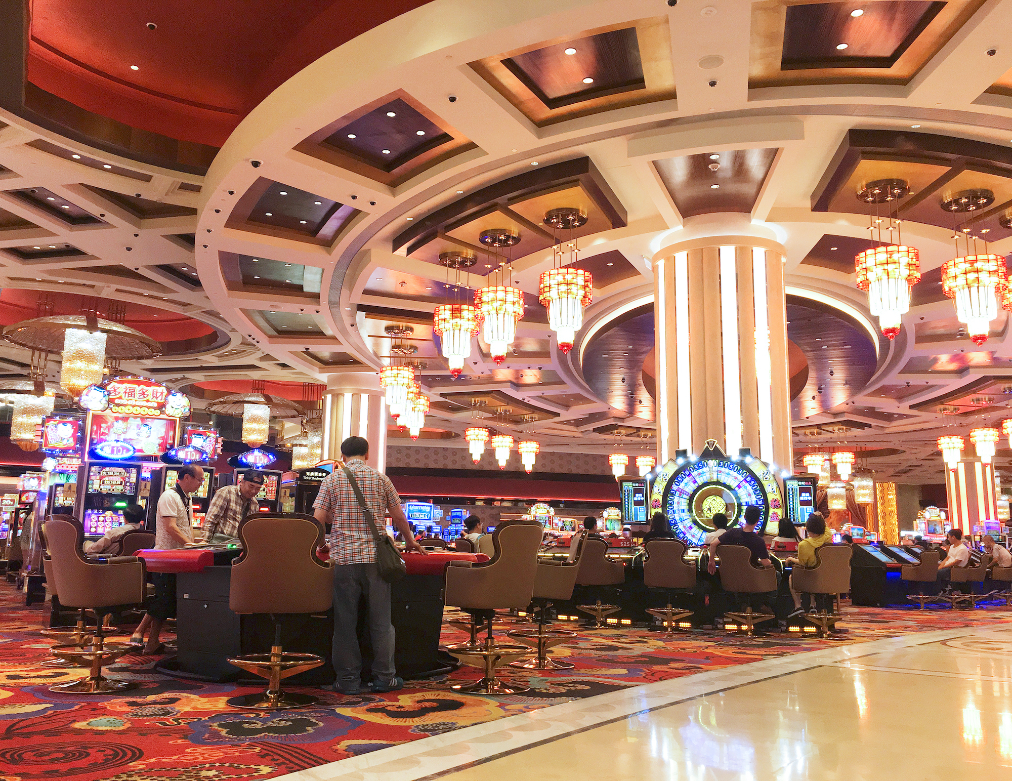 A proposed legal amendment will tighten sources of credit for high-rollers