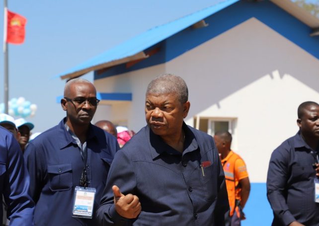 What a presidential photo opportunity says about Sino-Angolan ties