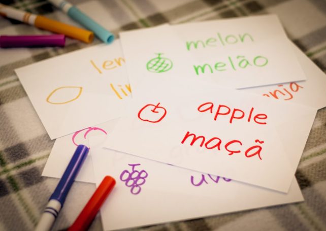 More primary schools should offer Portuguese, the chief executive says