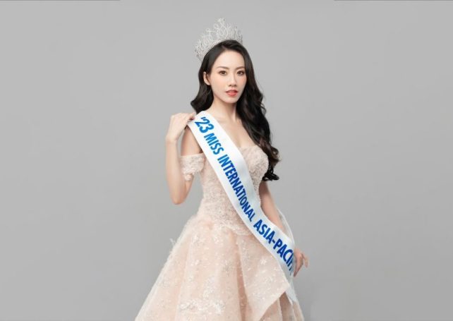 10 Questions for Emily Yau