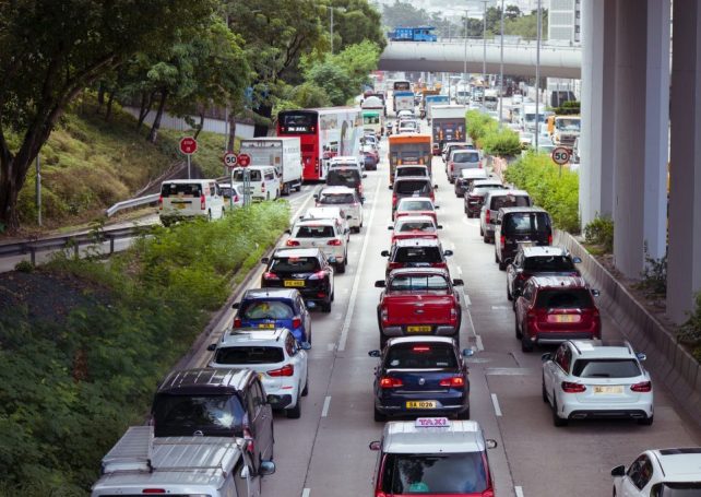 Should Macao-registered cars be allowed to drive into urban Hong Kong?