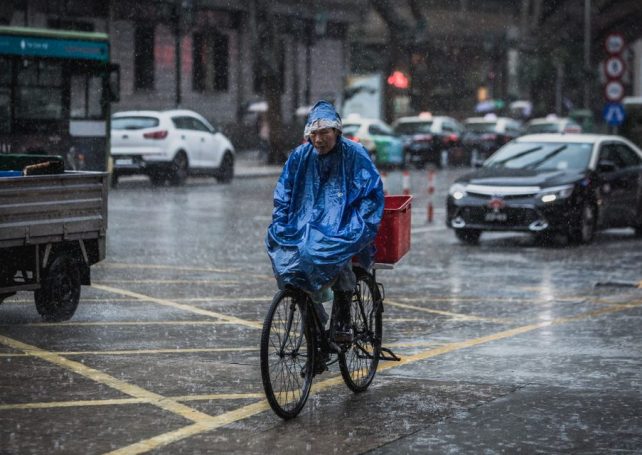 Get set for a wet and thundery weekend, meteorologists warn