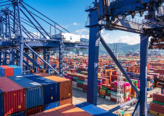 Trade between China and the Portuguese-speaking world contracts in first eight months