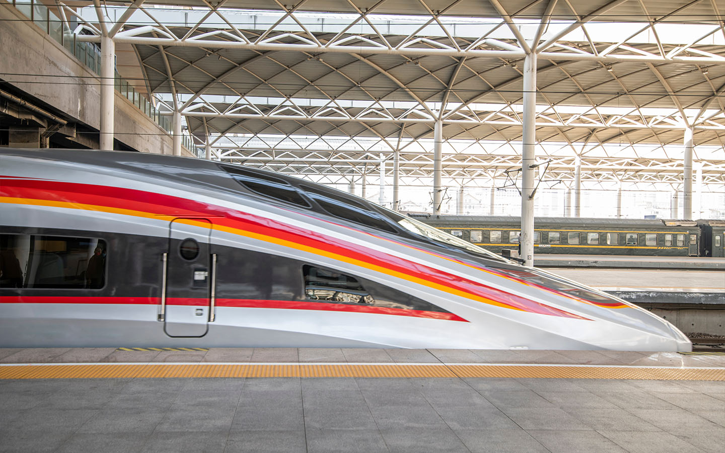 The Guangzhou-Zhanjiang high-speed railway is undergoing final trials